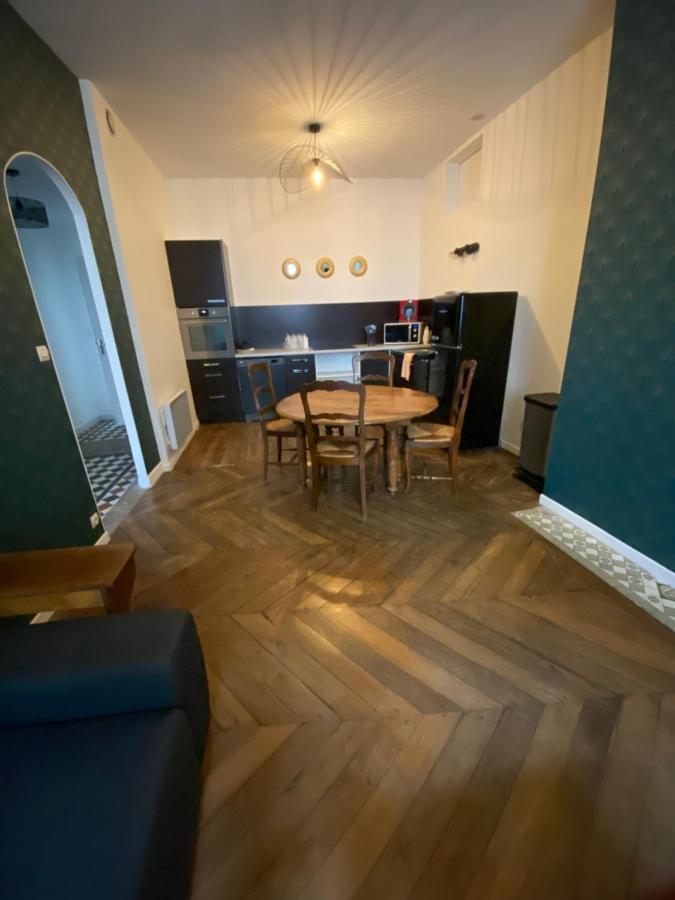 Apartamento Gite Les Domaines Avallon Exterior foto