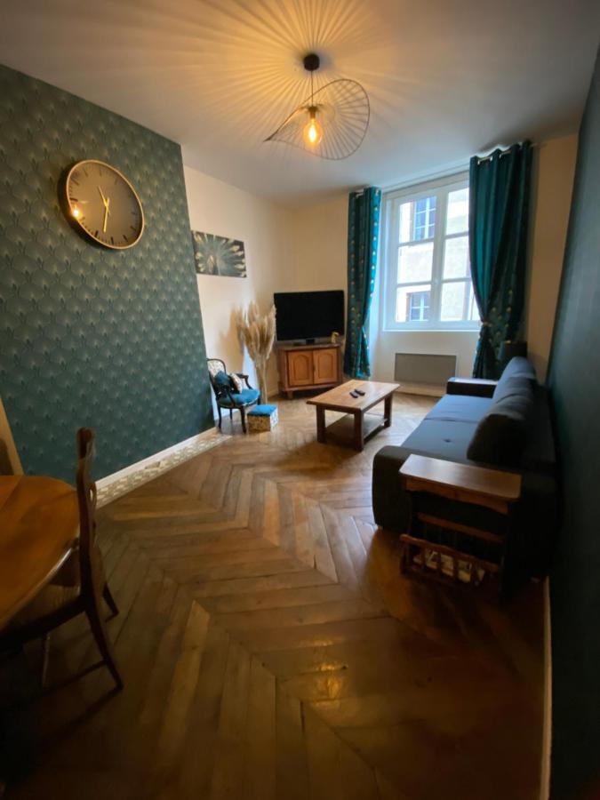 Apartamento Gite Les Domaines Avallon Exterior foto